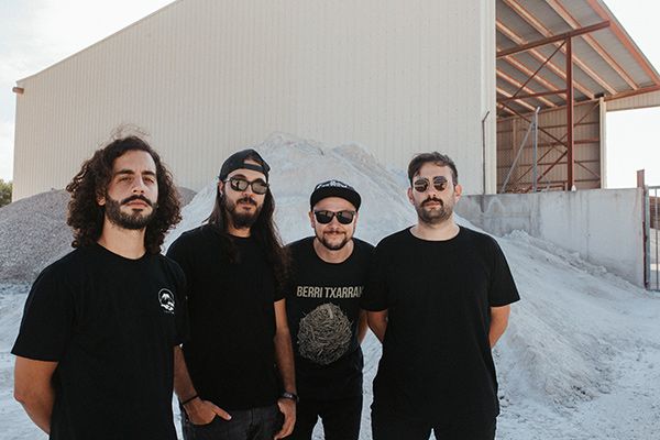 vaire Mariscal Rock